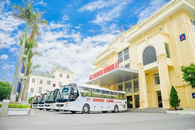 Chọn nhà xe Hoàng Long cho chuyến đi an toàn