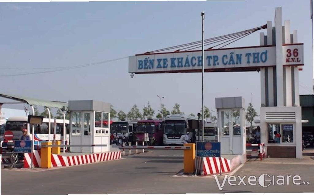 Xe khách Phương Trang dừng tại Bến xe Kinh Cùng