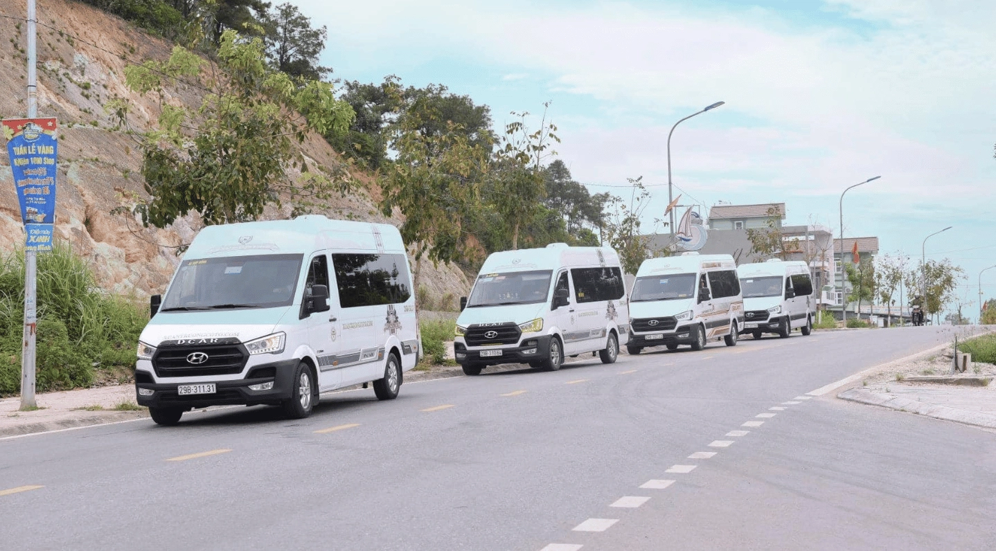 Xe Limousine Xuân Trường Hà Nội: Trải Nghiệm Sang Trọng
